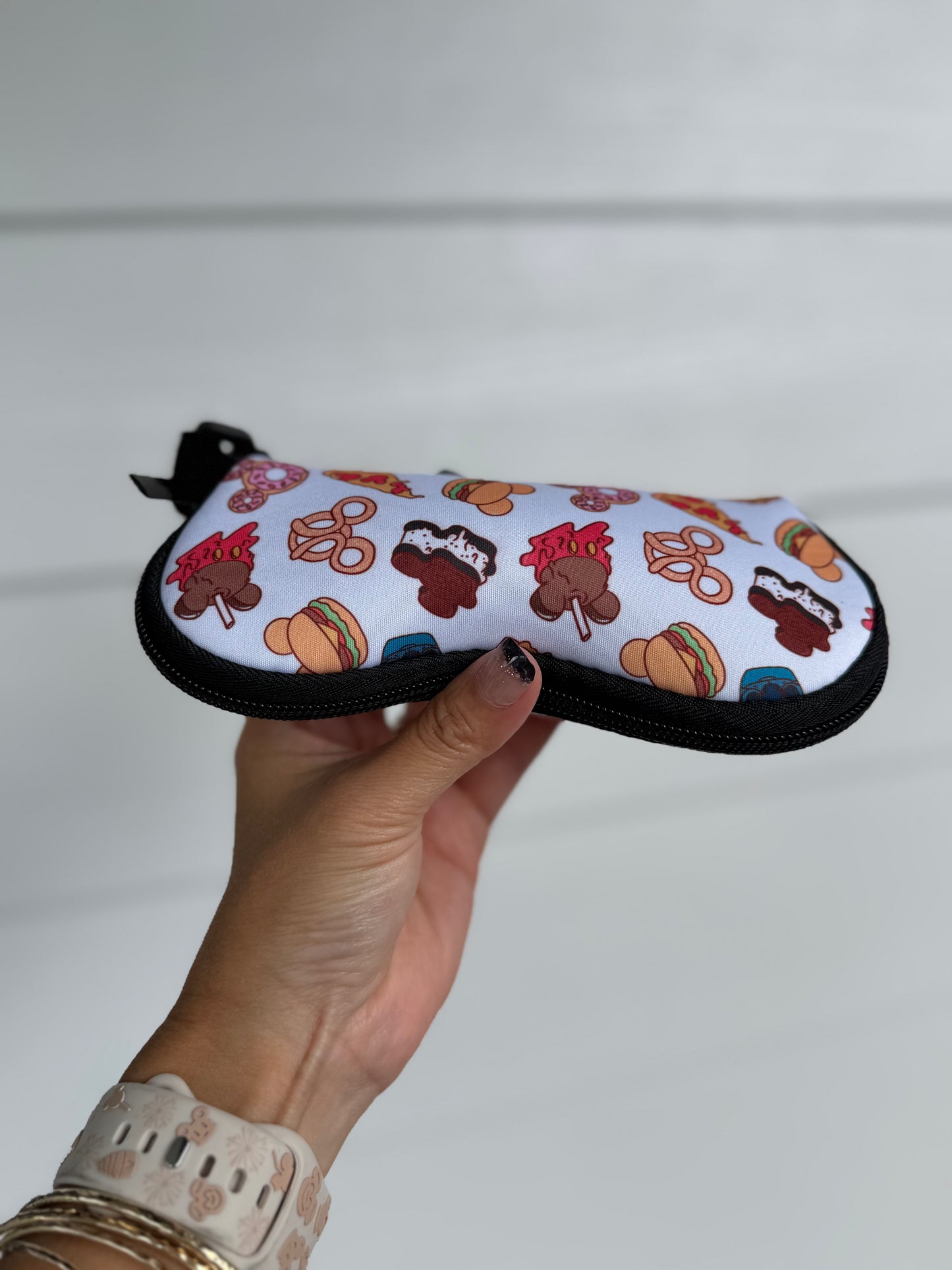Neoprene Eyeglass Case w/Clip - Snacks