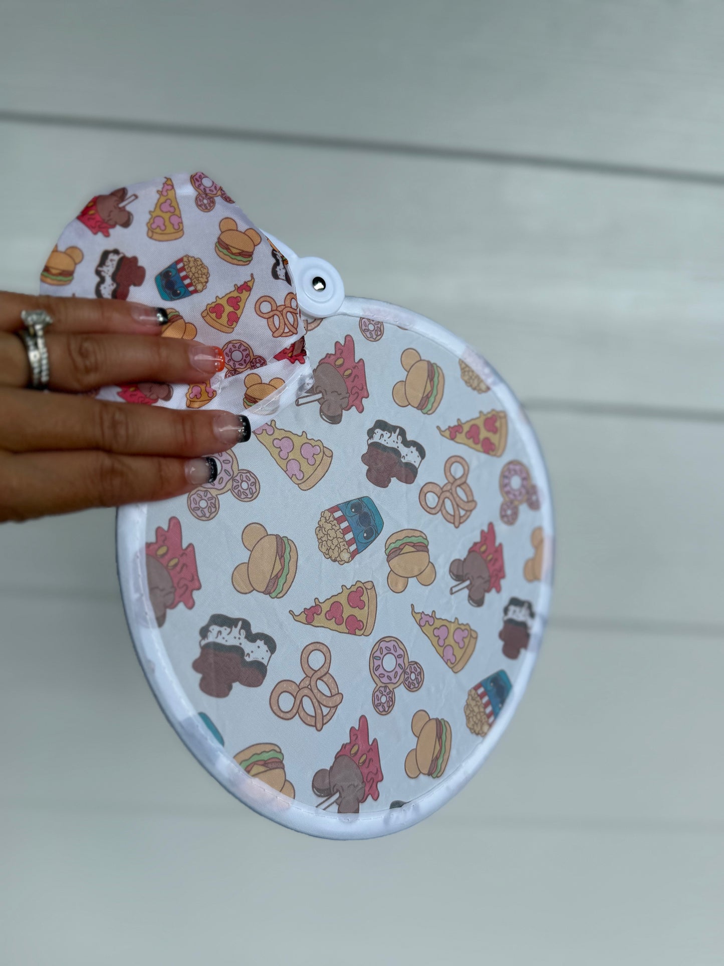 Compact Travel Fans - Snacks