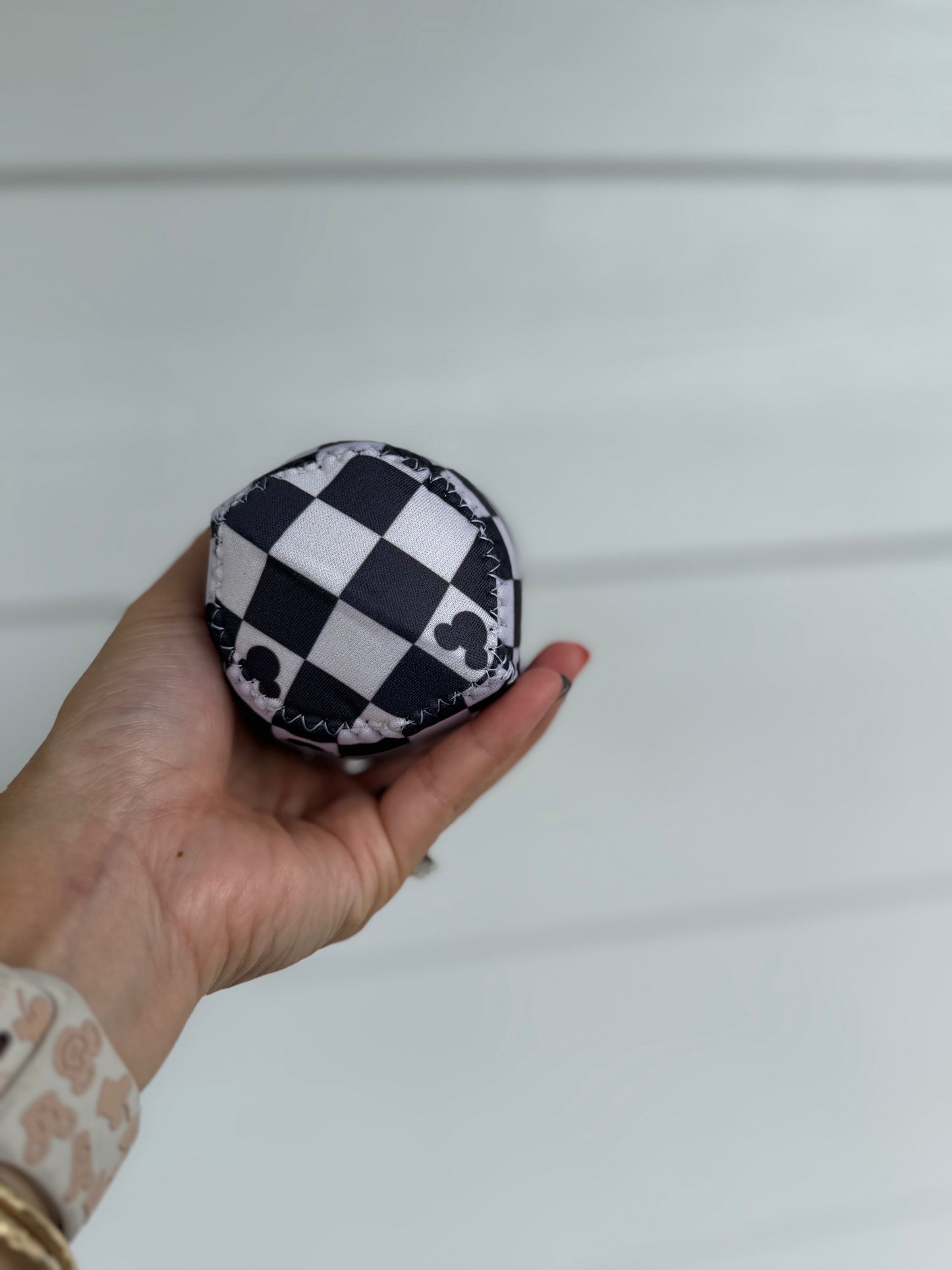 Koozie Sleeve - Black/White Mickey