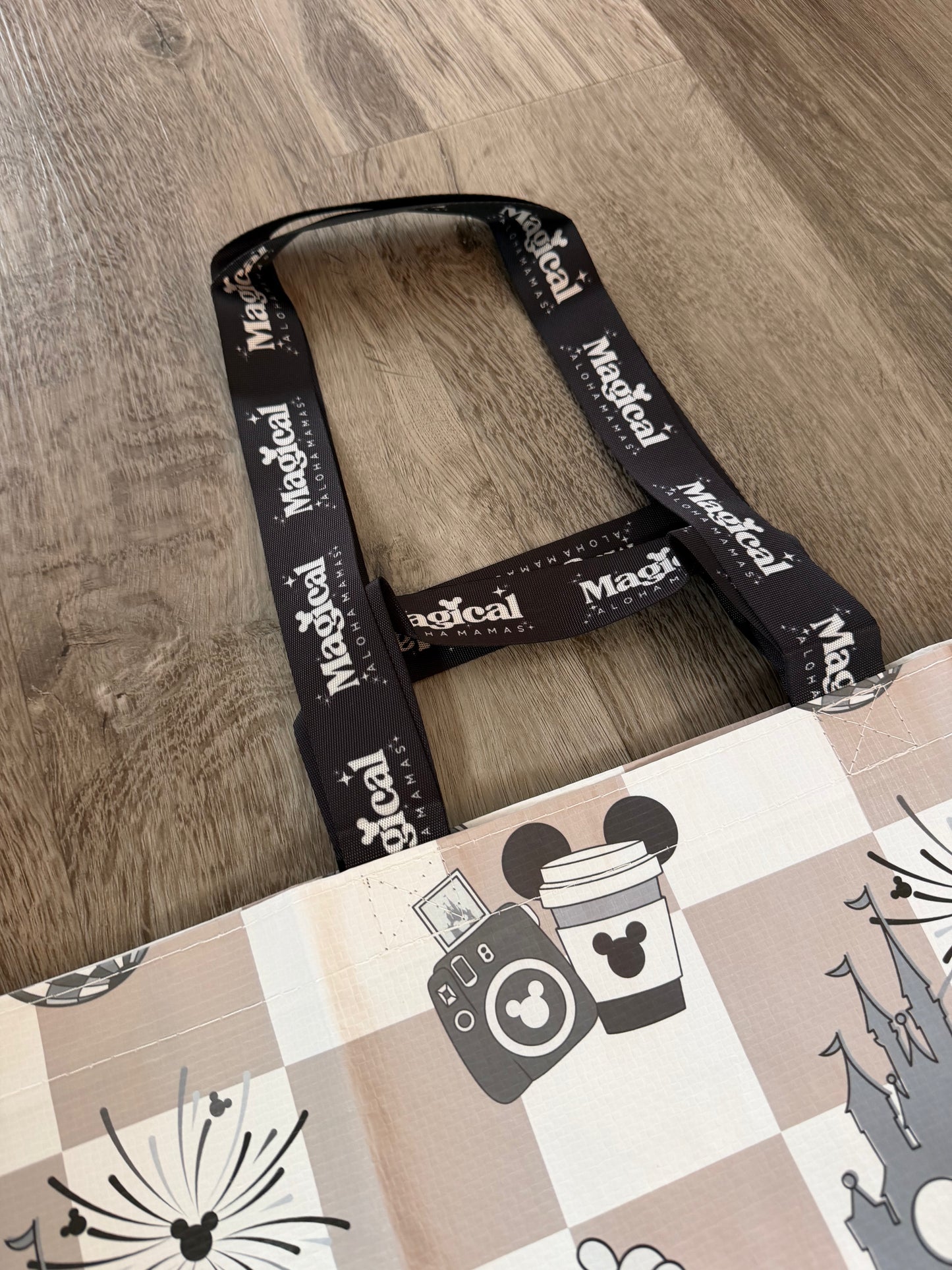 Mama Tote  - Main Street Magic Beige