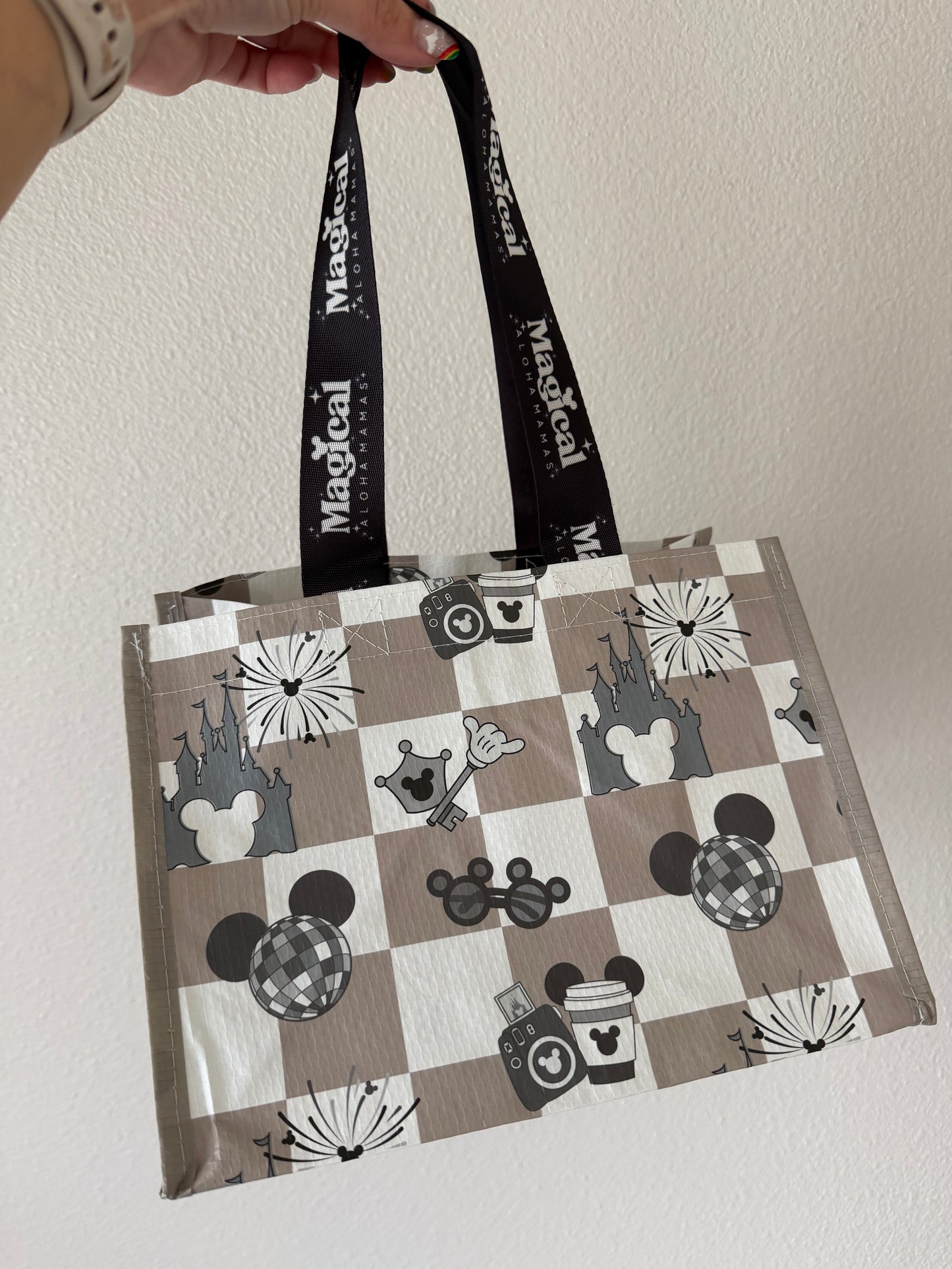 Grindz Tote - Main Street Magic Beige